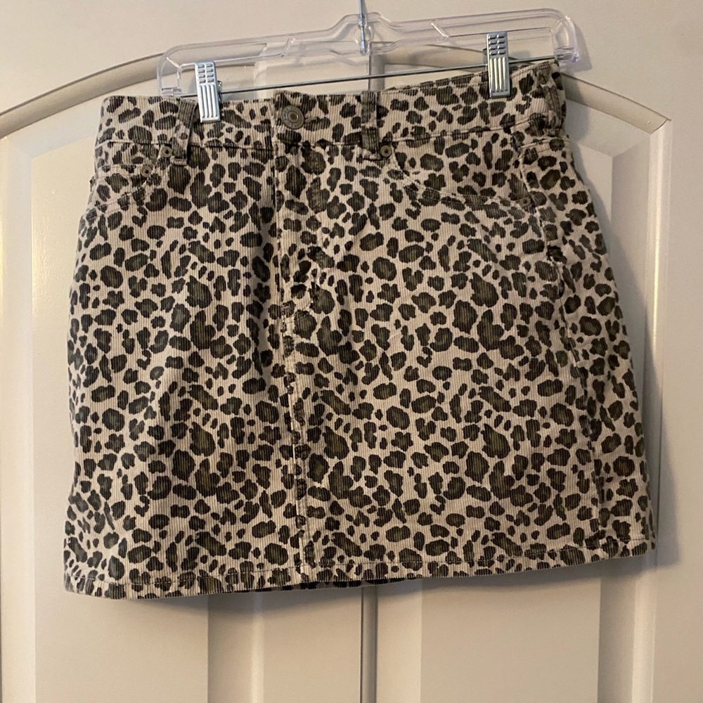 American Eagle leopard print denim skirt size 8 long